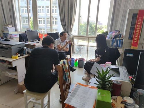 蚌埠學(xué)院文學(xué)與教育學(xué)院推進一對一就業(yè)指導(dǎo)幫扶工作，提升教育信息咨詢服務(wù)質(zhì)量